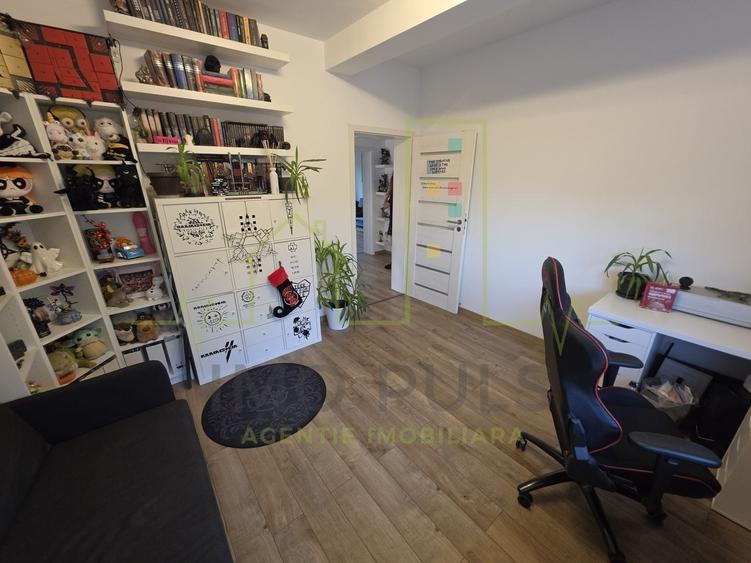 Duplex cu 5 camere cu Canalizare în Ghiroda