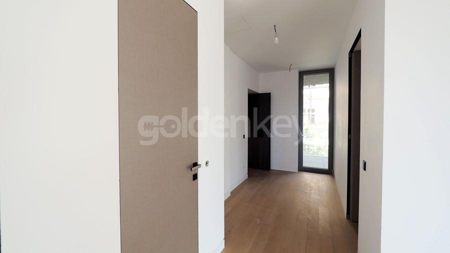 Apartament cu 4 camere decomandat în Floreasca