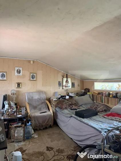 Casă cu 2 camere cu Teren 777 Mp în Breasta