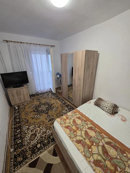 Apartament cu 3 camere decomandat în Dorobanților