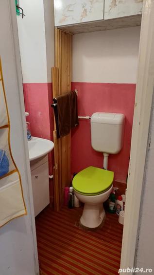 Apartament cu 4 camere semidecomandat în Obor