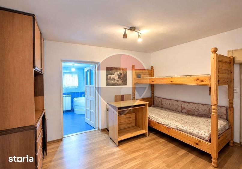Casă cu 3 camere cu Teren 2100 Mp în Valea lui Ion