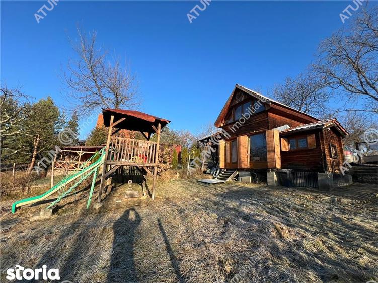 Casă cu 2 camere cu Teren 640 Mp în Rășinari