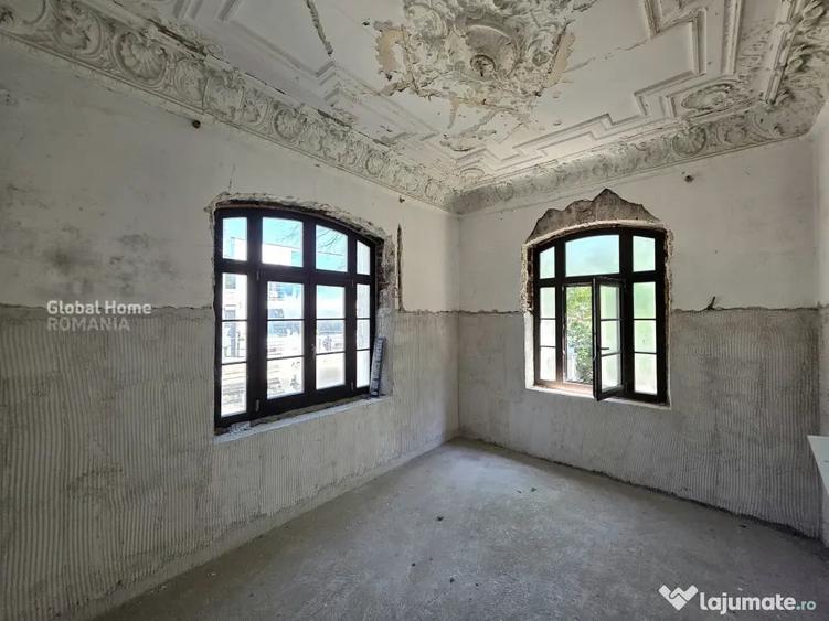 Casă cu 7 camere cu Teren 306 Mp în Ultracentral
