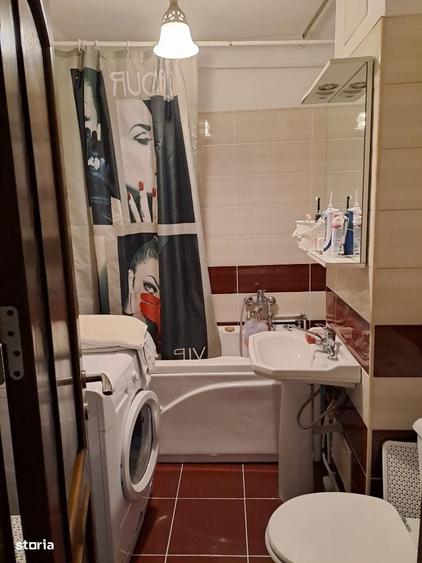 Ofer spre inchiriere apartament cu 3 camere,Robea-Catedrala - 8