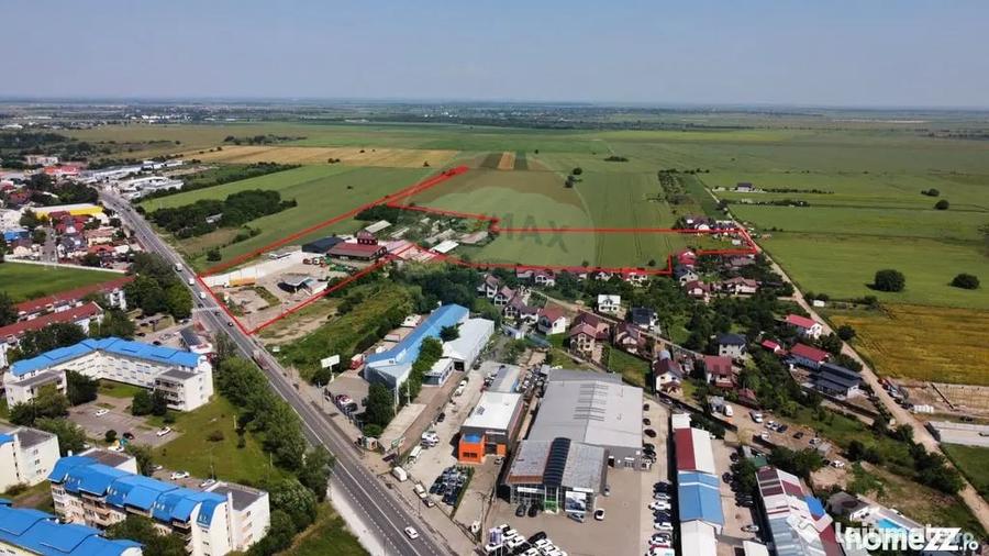 Teren de 73351 mp, în Sud