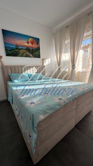 Apartament cu 3 camere semidecomandat în Florești