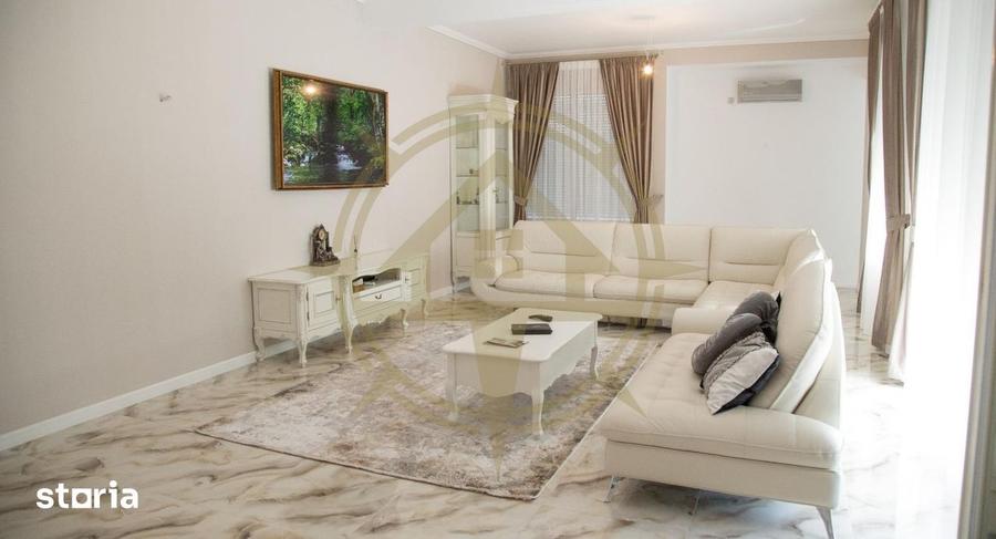 Casă cu 7 camere cu Piscina în Corbeanca