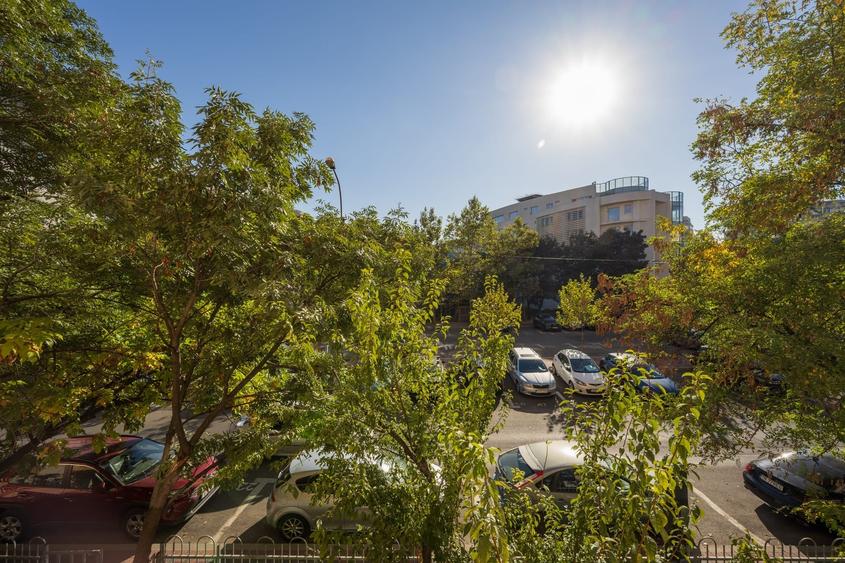 Apartament cu 3 camere decomandat în Unirii