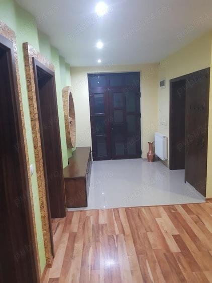 Casă cu 5 camere cu Teren 947 Mp în Giarmata