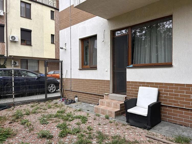 Garsonieră decomandată în Central