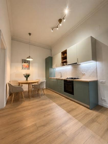 Apartament cu 4 camere circular, mobilat în Sinaia