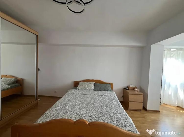 Apartament 3 camere de inchiriat - spatios si luminos cu loc de parcare - 1