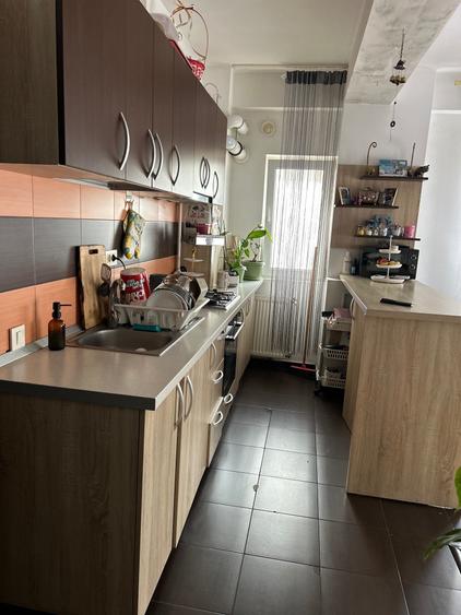 Apartament cu 3 camere decomandat în Chiajna