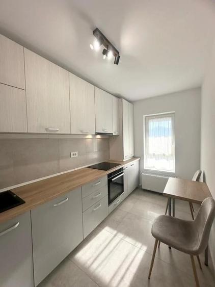 Apartament cu 2 camere semidecomandat, mobilat în Noua