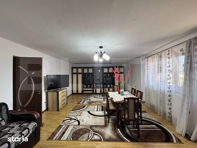 Casă cu 6 camere cu Teren 1000 Mp în Sântuhalm