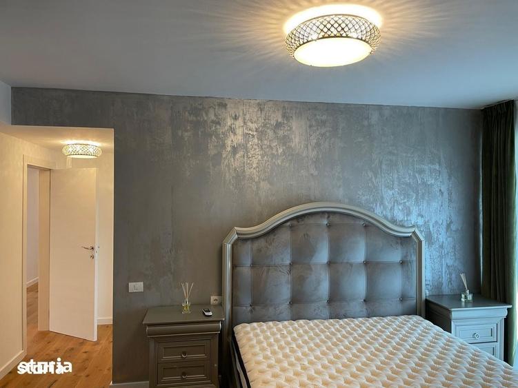 Apartament cu 4 camere decomandat în Băneasa