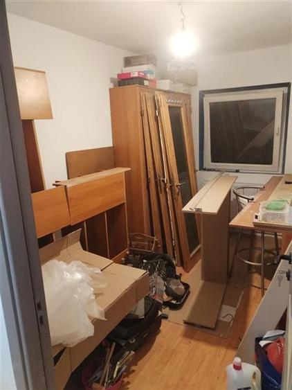 Apartament cu 3 camere decomandat în Lipovei