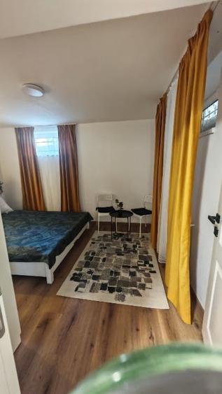 Apartament cu 2 camere semidecomandat în Brașovul Vechi
