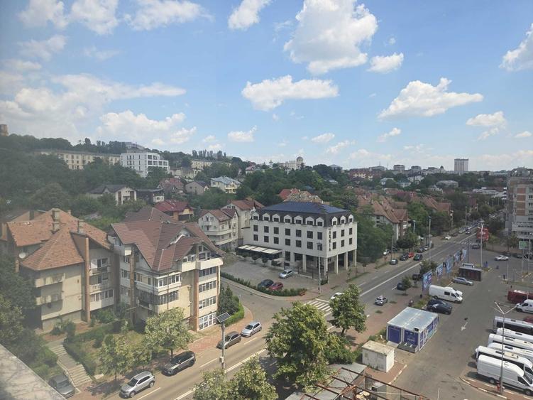 Garsonieră decomandată în Arcu