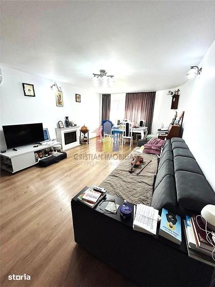 Casă cu 5 camere cu Teren 3789 Mp în Chiscani