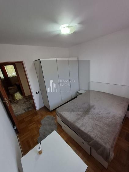 Apartament cu 3 camere semidecomandat, mobilat în Brâncoveanu