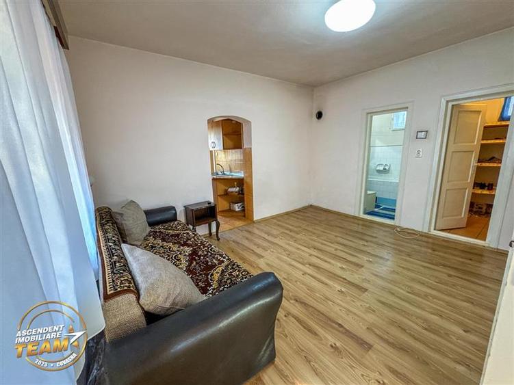 Casă individuală cu 3 camere cu Garaj în Exterior Est