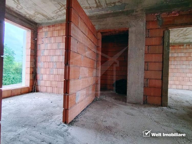 Casă individuală cu 6 camere cu Teren 350 Mp în Europa