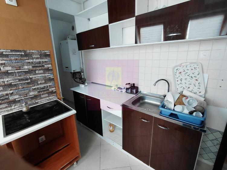Apartament cu 2 camere nedecomandat în Vitan Mall