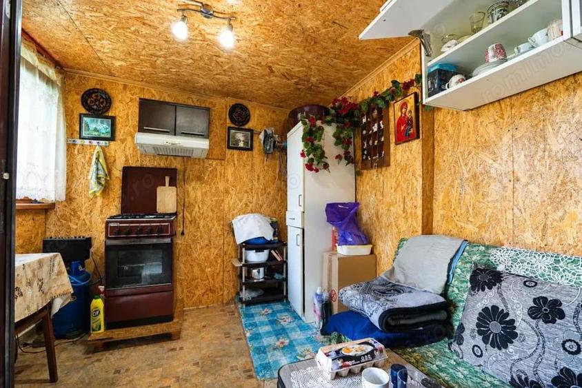 Casă cu 2 camere cu Teren 1421 Mp în Bistrița