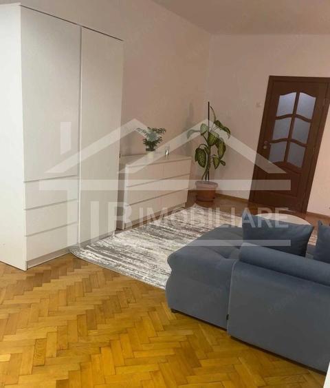 Apartament cu 2 camere decomandat în Aleea Carpați