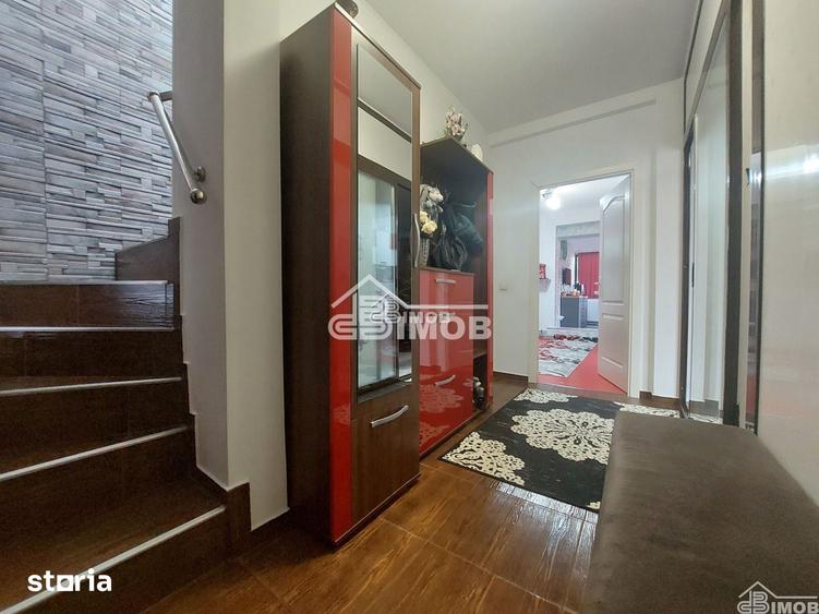 Casă cu 4 camere cu Teren 185 Mp în Ulmi