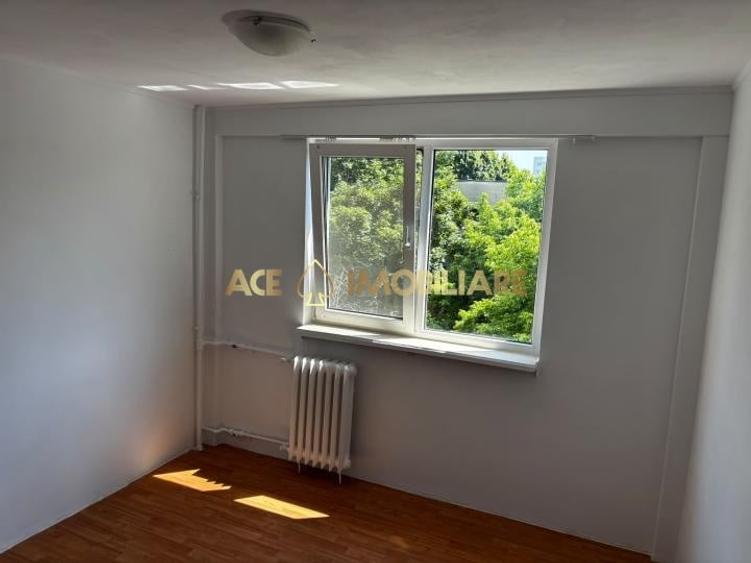 Apartament cu 2 camere decomandat, mobilat în Brâncoveanu