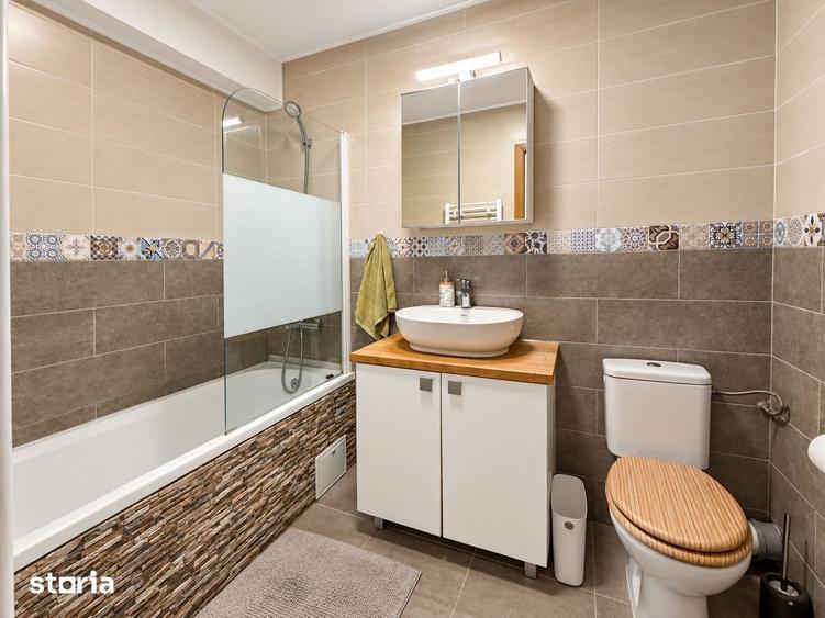 Apartament cu 3 camere decomandat în Florești