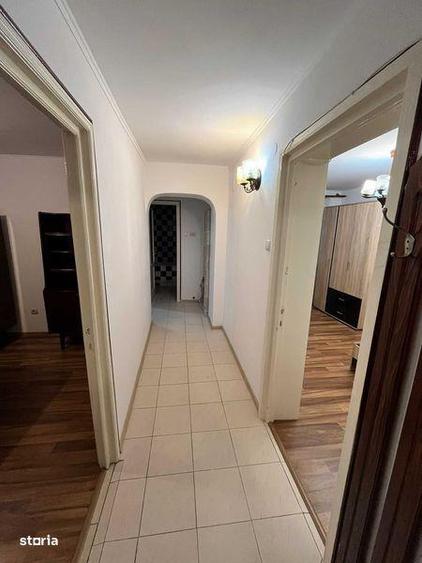 Inchiriez apartament 3 camere decomandate, central, BCR, Targu Neamt - 1