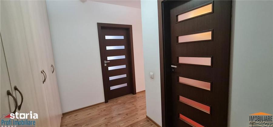 Apartament cu 2 camere, mobilat în Central