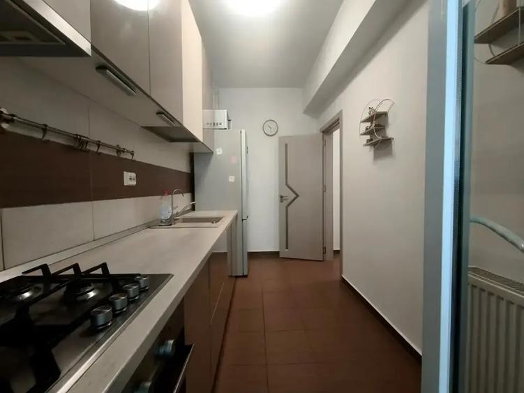 Apartament cu 3 camere decomandat, mobilat în Theodor Pallady