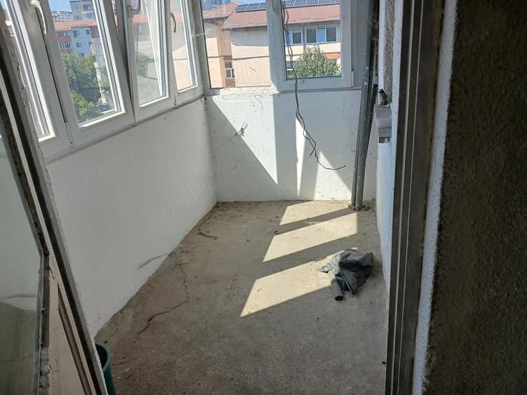 Apartament cu 2 camere decomandat în Ostroveni