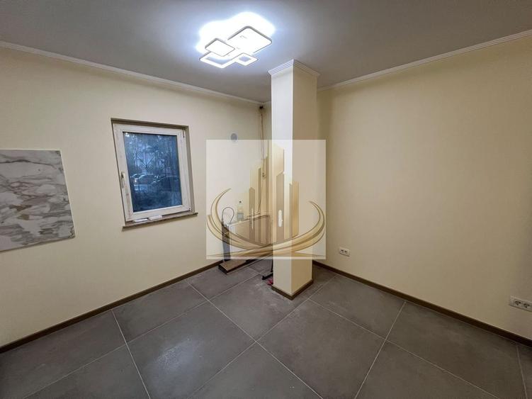 Apartament cu 3 camere decomandat în Complex Studențesc