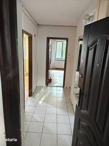 Apartament cu 3 camere în Vasile Alecsandri