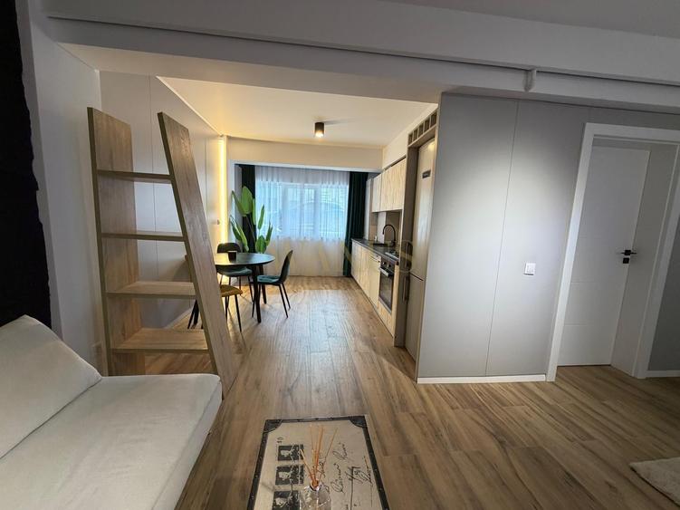 Apartament cu 2 camere semidecomandat, mobilat în Calea Turzii