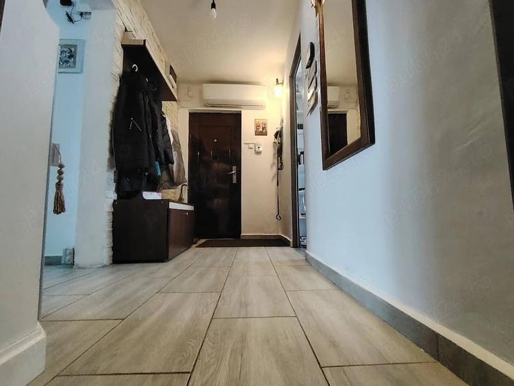 Apartament cu 3 camere decomandat în Central