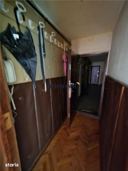 Apartament cu 3 camere decomandat în Micro 15
