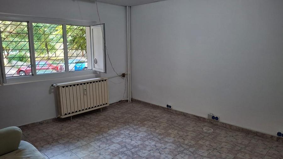 Garsonieră decomandată în Sebastian