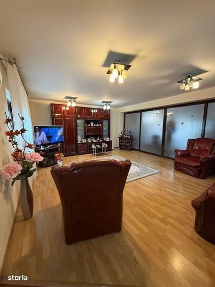 Vand Casa Deosebita in Crtier Rezidential Serbanesti - 15