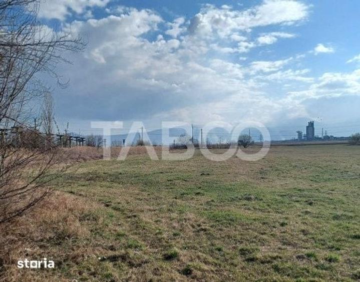 Teren intravilan 5300 mp cu potential de investitie zona U.P.R.U.C. - 1