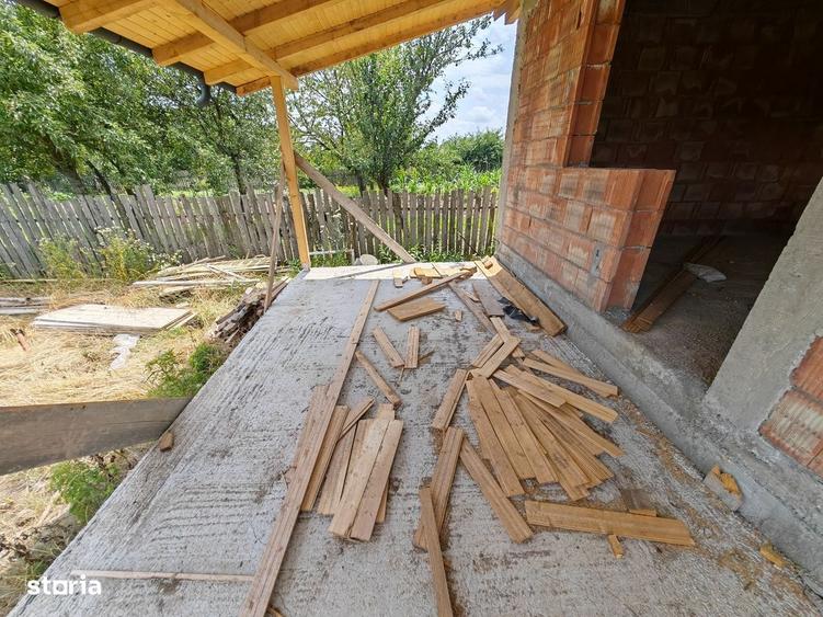 Casă cu 3 camere cu Teren 400 Mp în Hemeiuș