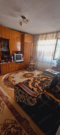 Apartament cu 2 camere semidecomandat în Zărnești
