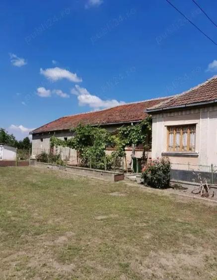 Casă cu 3 camere în Craidorolț