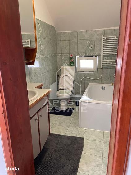Apartament cu 3 camere decomandat în Giroc